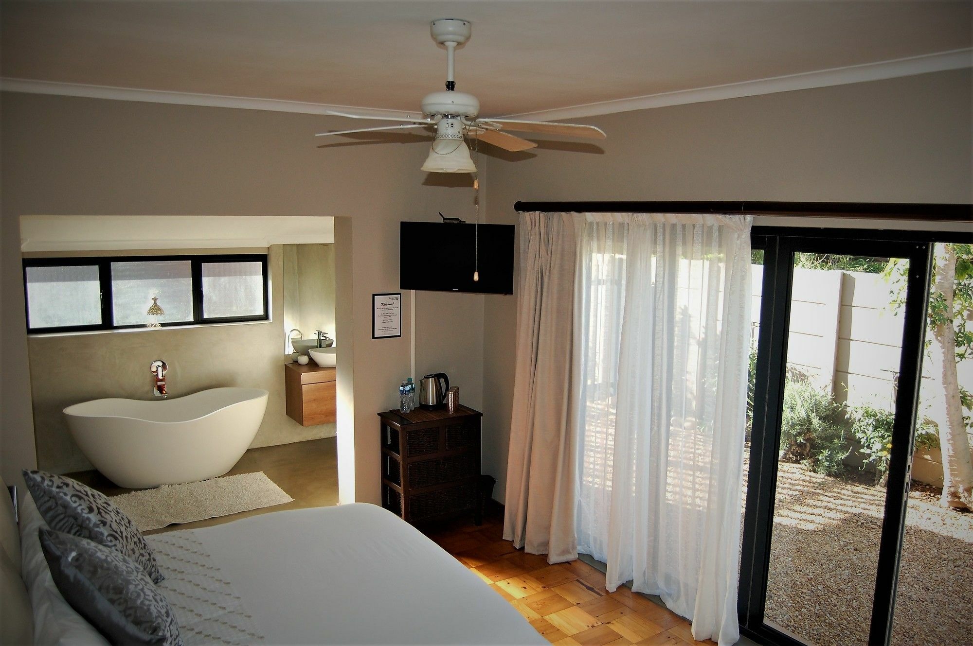 Hotel 9 On Drommedaris Stellenbosch Exterior foto